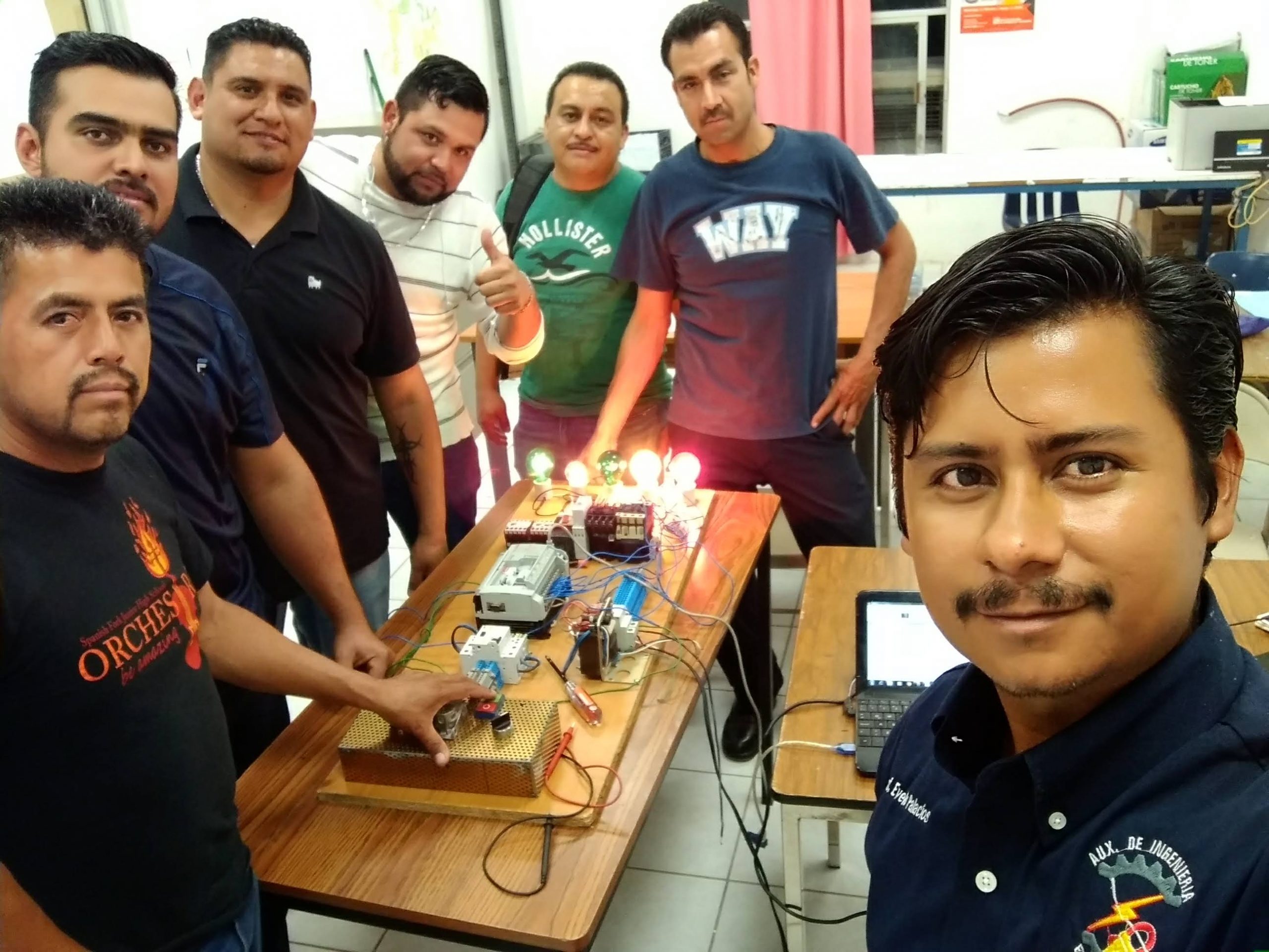 IMG_20190514_201151003_BURST000_COVER_TOP